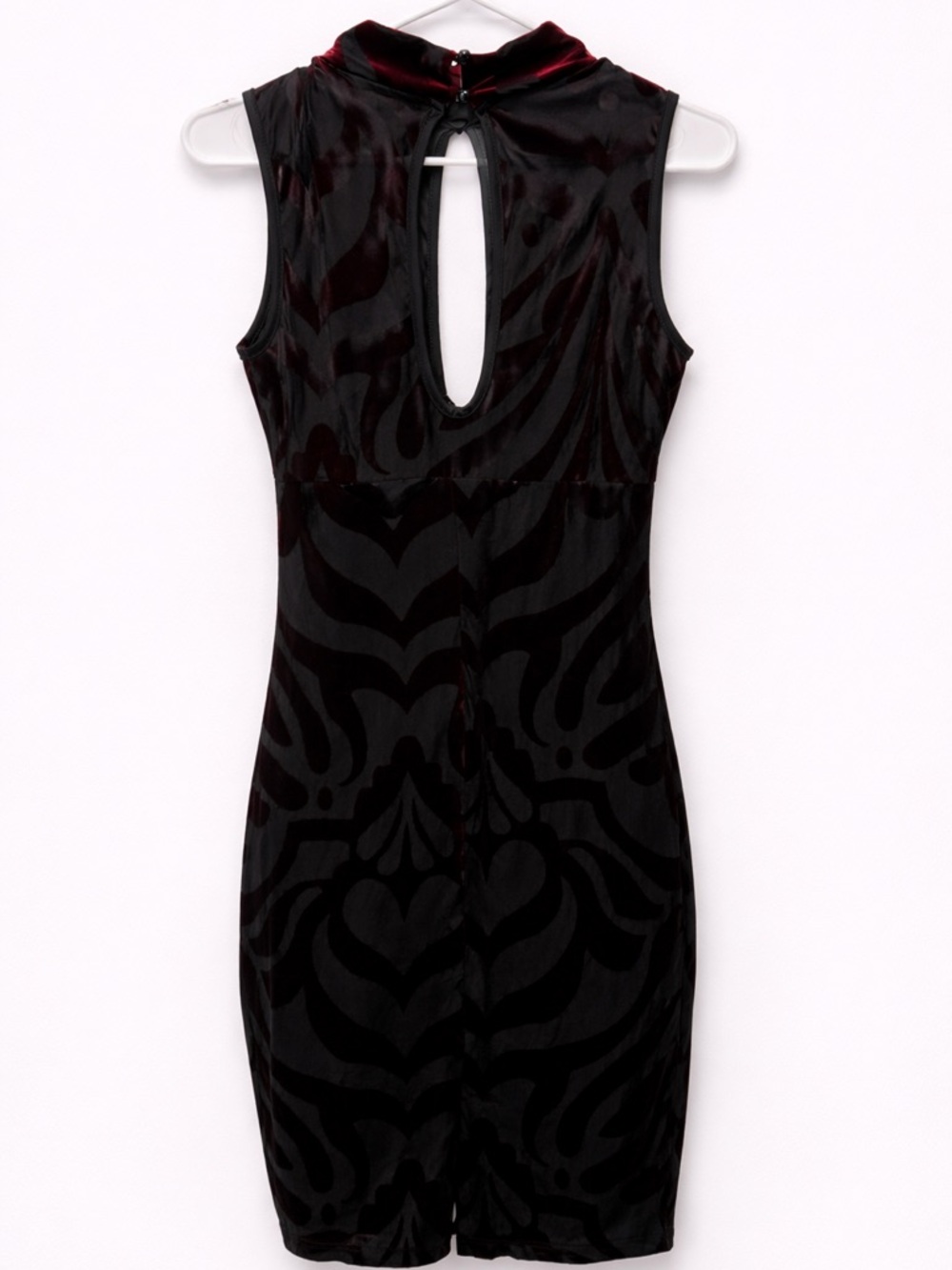 privy Black Velvet Sleeveless Mini Dress with Keyhole Back